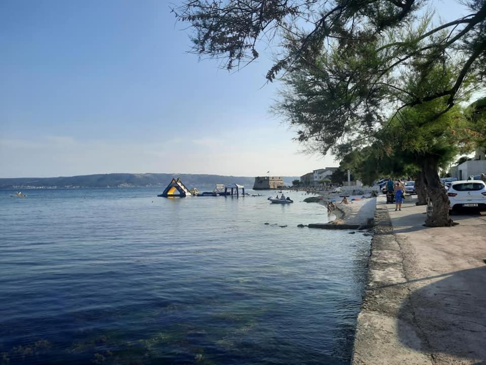 Apartment Drmic Kaštela 外观 照片