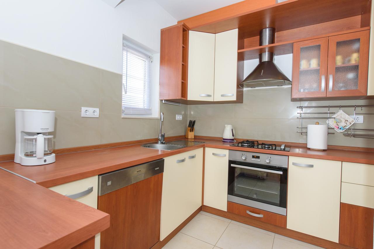 Apartment Drmic Kaštela 外观 照片