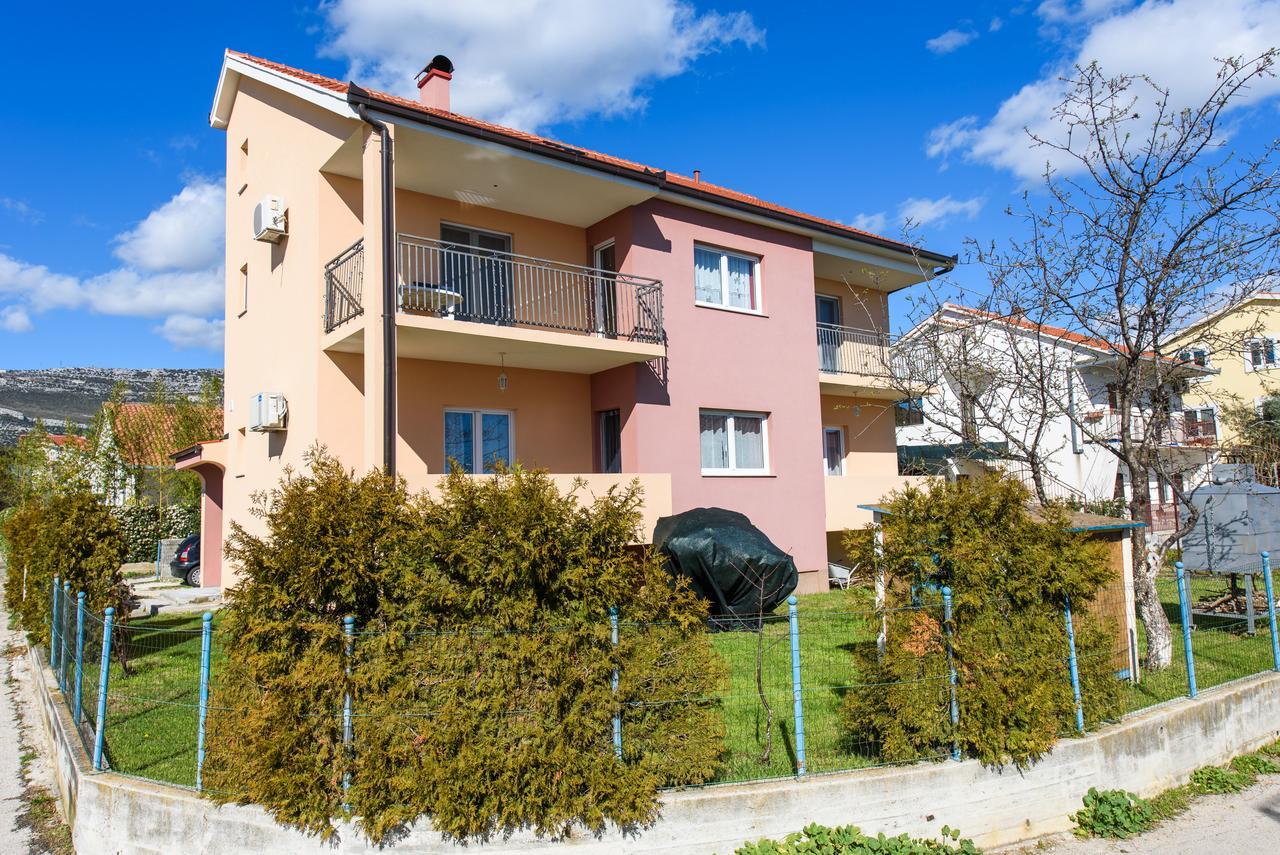 Apartment Drmic Kaštela 外观 照片