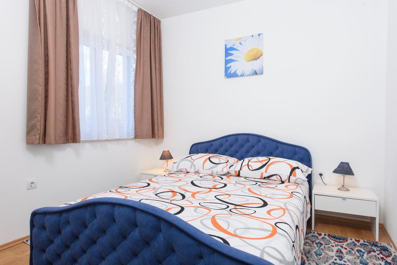 Apartment Drmic Kaštela 外观 照片