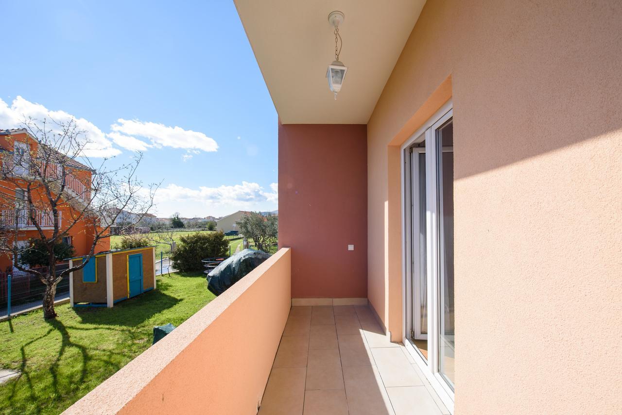 Apartment Drmic Kaštela 外观 照片