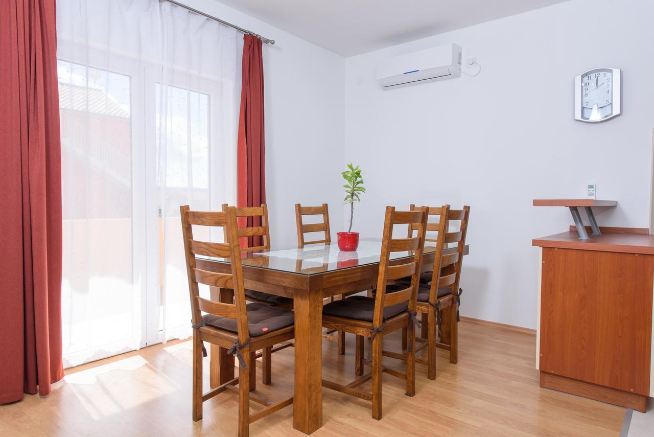Apartment Drmic Kaštela 外观 照片